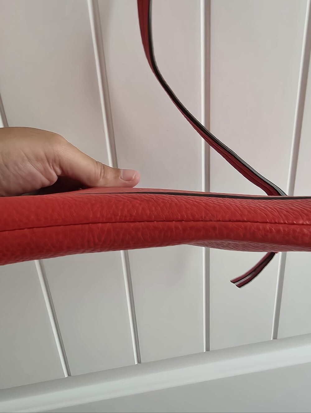 EUC Tory Burch Red Pebbled Leather Crossbody Bag - Picture 8 of 8